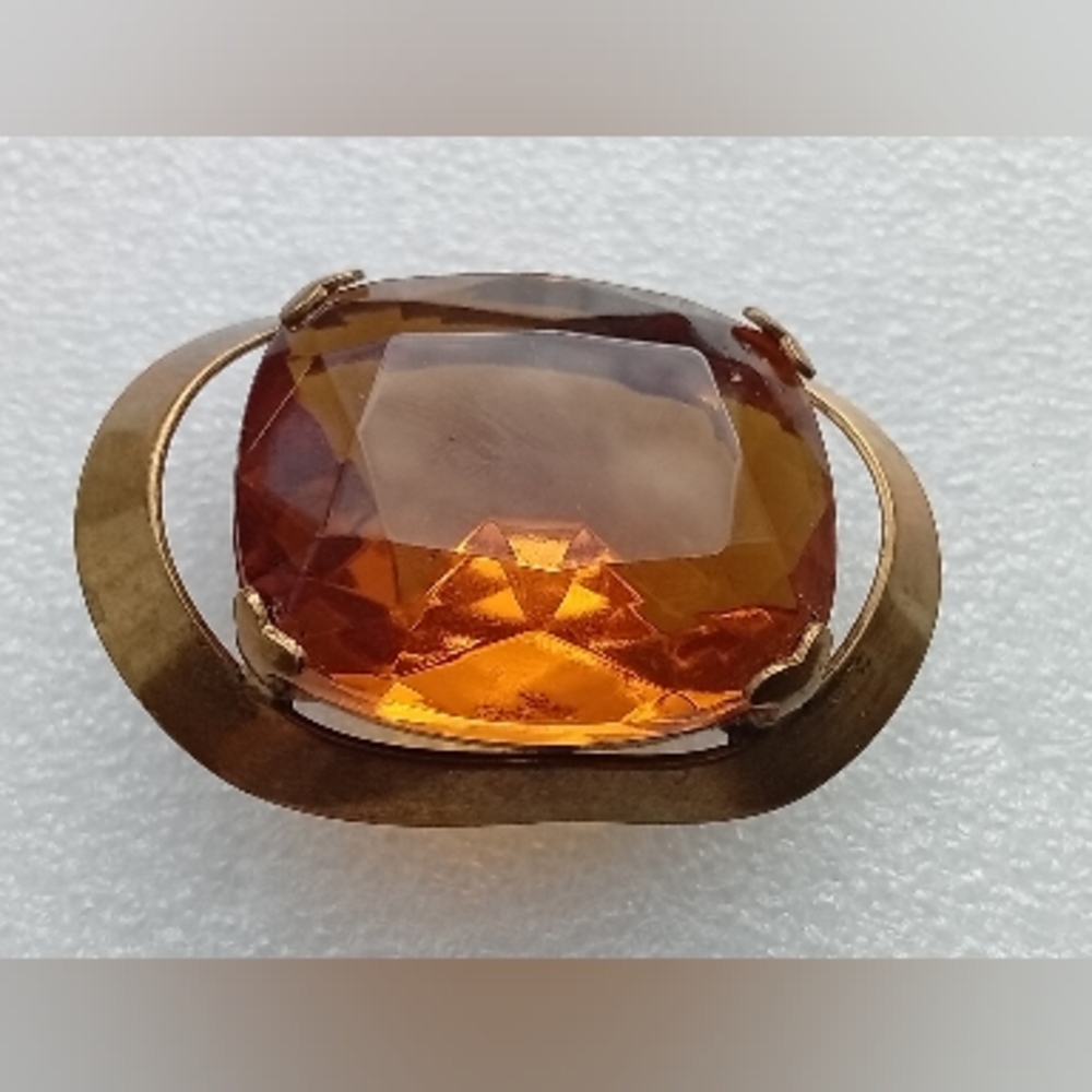 Vintage Citrine Amber Glass, Oval Gold Tone Metal Brooch